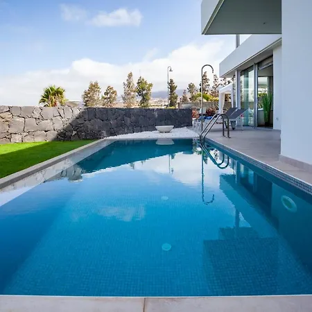 Luxury Villa Anna וילה